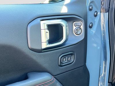 2026 Jeep Wrangler — photo 17 view