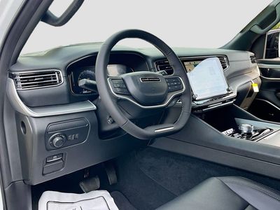 2026 Jeep Grand Wagoneer - Photo 9
