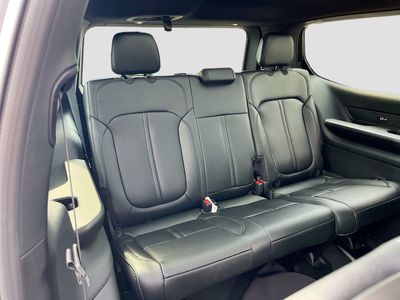 2026 Jeep Grand Wagoneer - Photo 28