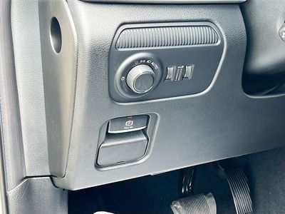 2026 Jeep Grand Wagoneer - Photo 10