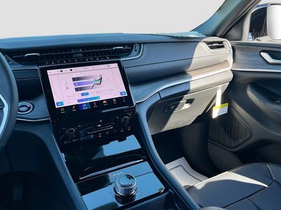 2025 Jeep Grand Cherokee - Photo 24
