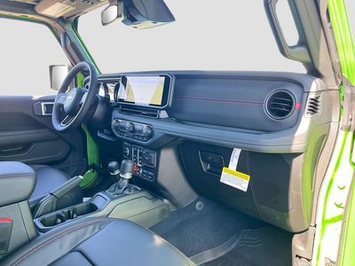 2026 Jeep Wrangler - Photo 28