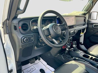 2026 Jeep Gladiator - Photo 9