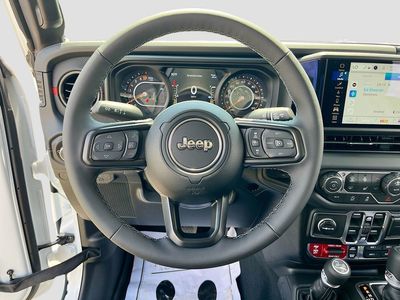 2026 Jeep Gladiator - Photo 11