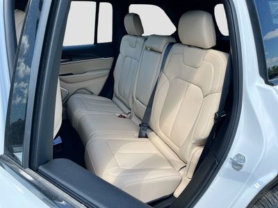2026 Jeep Grand Cherokee — photo 25 view