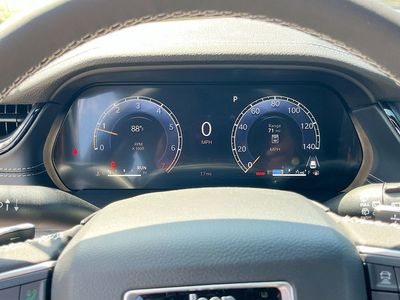 2026 Jeep Grand Cherokee — photo 12 view