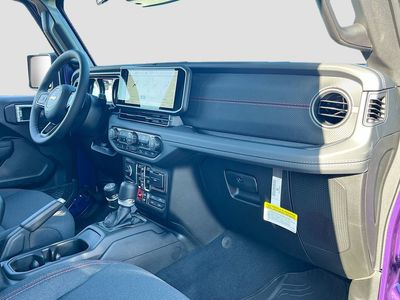 2026 Jeep Gladiator - Photo 27