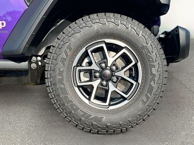 2026 Jeep Gladiator - Photo 28