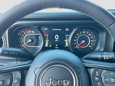 2026 Jeep Gladiator - Photo 12