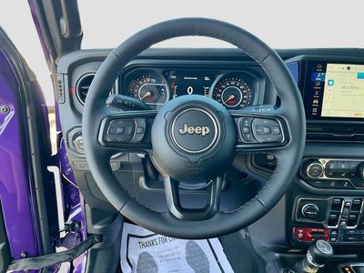 2026 Jeep Gladiator - Photo 11