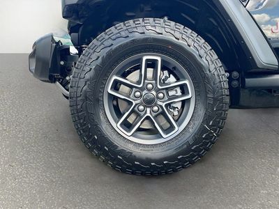 2026 Jeep Gladiator - Photo 27