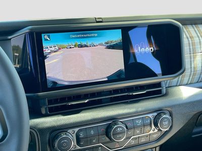 2026 Jeep Gladiator - Photo 13