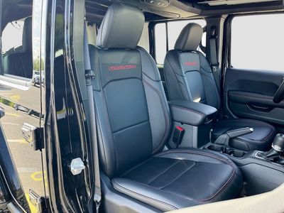 2026 Jeep Wrangler - Photo 27