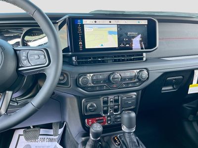 2026 Jeep Wrangler - Photo 12