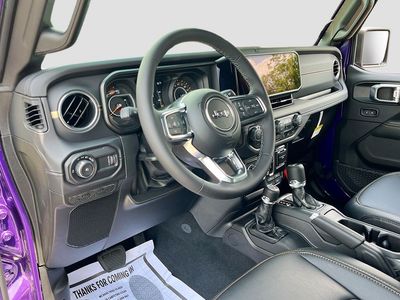 2026 Jeep Wrangler - Photo 9