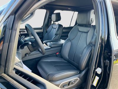 2026 Jeep Grand Wagoneer L - Photo 22