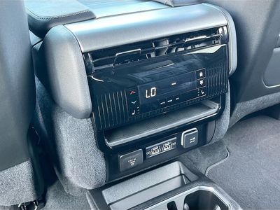 2026 Jeep Grand Wagoneer L - Photo 27