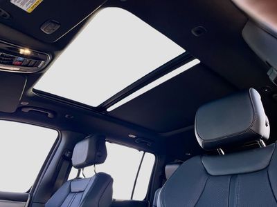 2026 Jeep Grand Wagoneer L - Photo 23