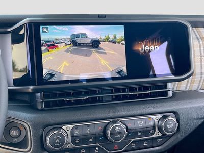 2026 Jeep Gladiator - Photo 14