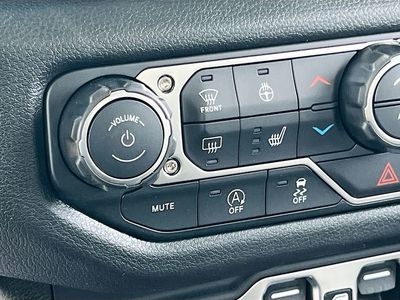 2026 Jeep Gladiator - Photo 20