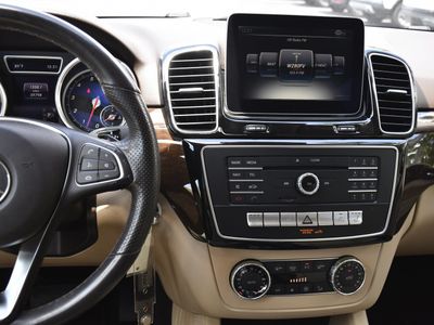 2017 Mercedes-Benz GLE - Photo 11