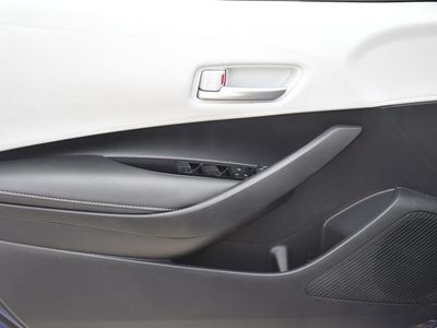 2023 Toyota Corolla Hatchback - Photo 22