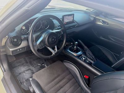 2023 Mazda MX-5 Miata RF - Photo 9