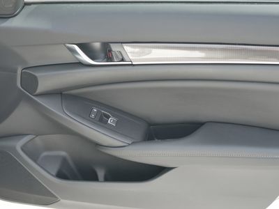 2022 Honda Accord Hybrid - Photo 23