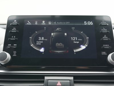 2022 Honda Accord Hybrid - Photo 11