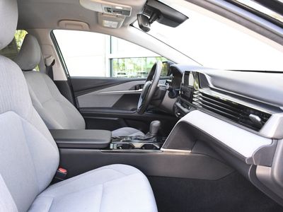2025 Toyota Camry - Photo 28