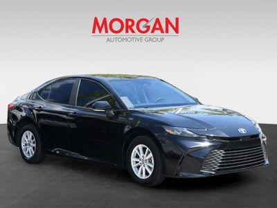 2025 Toyota Camry - Photo 3