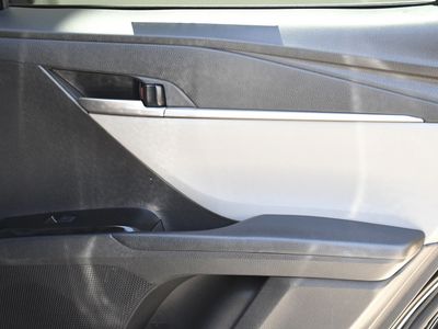 2025 Toyota Camry - Photo 27