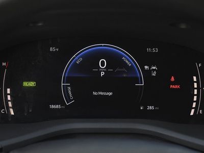 2025 Toyota Camry - Photo 10