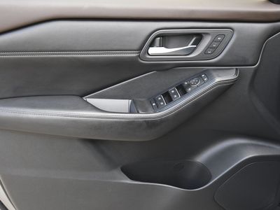 2023 Nissan Rogue - Photo 23