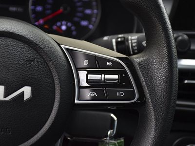 2024 Kia Forte - Photo 9
