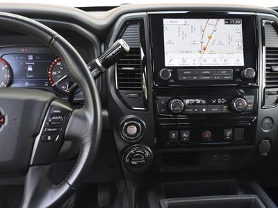 2024 Nissan Titan - Photo 12