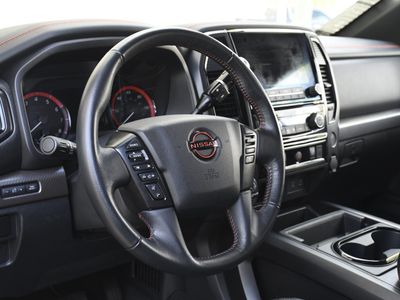 2024 Nissan Titan - Photo 24