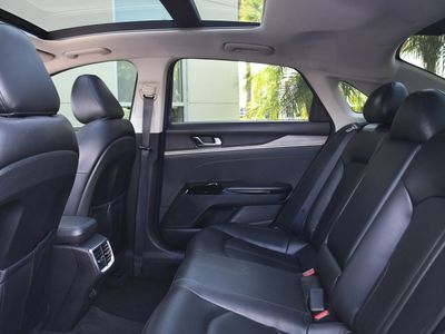 2021 Kia K5 - Photo 25