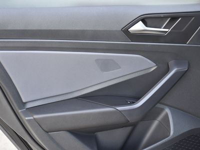 2025 Volkswagen Jetta - Photo 23