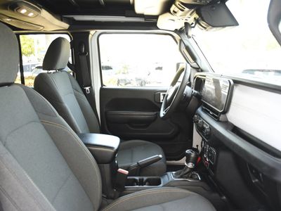 2024 Jeep Wrangler 4xe - Photo 28