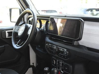 2024 Jeep Wrangler 4xe - Photo 29