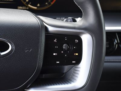 2025 INFINITI QX80 - Photo 9