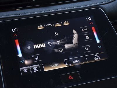 2025 INFINITI QX80 - Photo 13