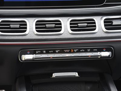 2026 Mercedes-Benz GLS - Photo 15