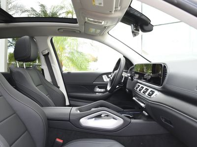 2026 Mercedes-Benz GLS - Photo 33