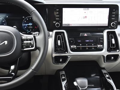 2023 Kia Sorento - Photo 11