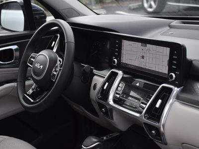 2023 Kia Sorento - Photo 29