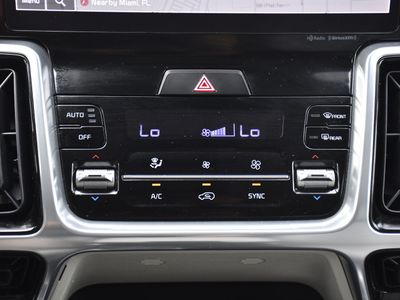 2023 Kia Sorento - Photo 14
