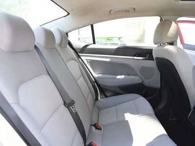 2020 Hyundai Elantra - Photo 23