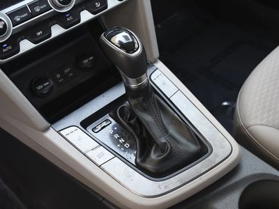 2020 Hyundai Elantra - Photo 12